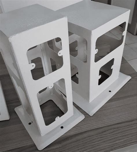 pedestal socket box